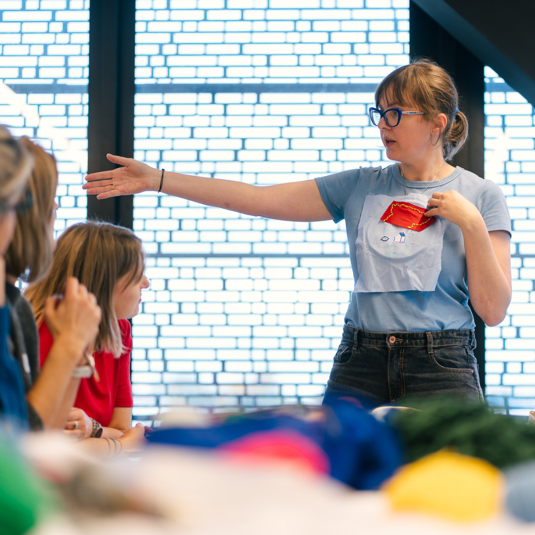 Chcesz wiedzieć więcej o hafcie, albo wziąć udział w moich warsztatach? Zapraszam Gosia Samborska